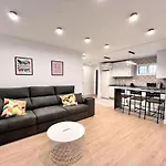 Macasta Suite